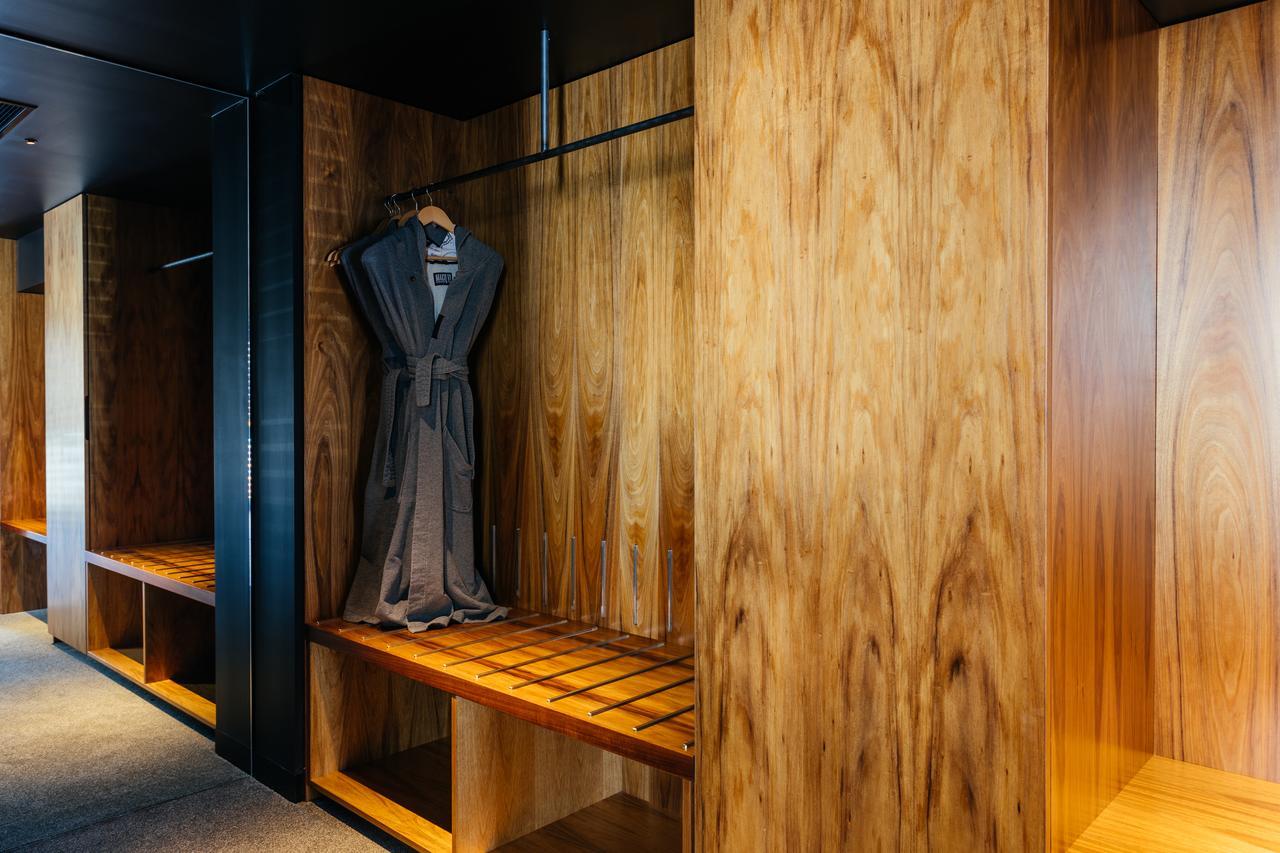 Macq 01 Hotel Hobart Exterior foto The changing room at the London Aquatics Centre